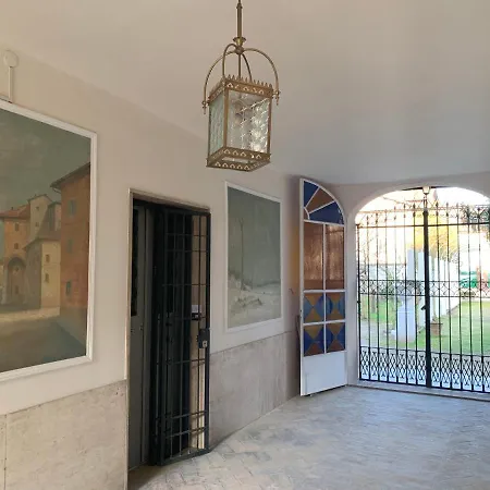 Διαμέρισμα Secret Garden And Cozy Flat *