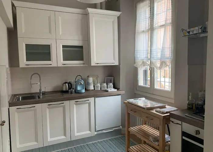 Lejlighed Secret Garden And Cozy Flat *