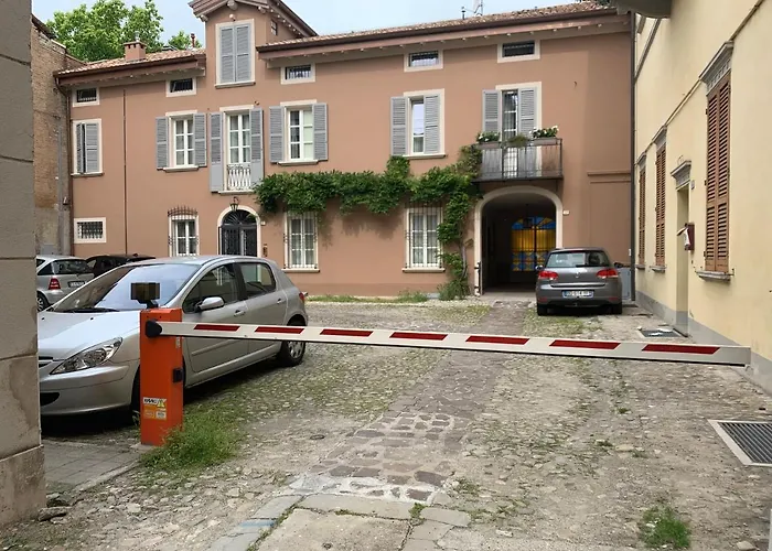 Lejlighed Secret Garden And Cozy Flat *